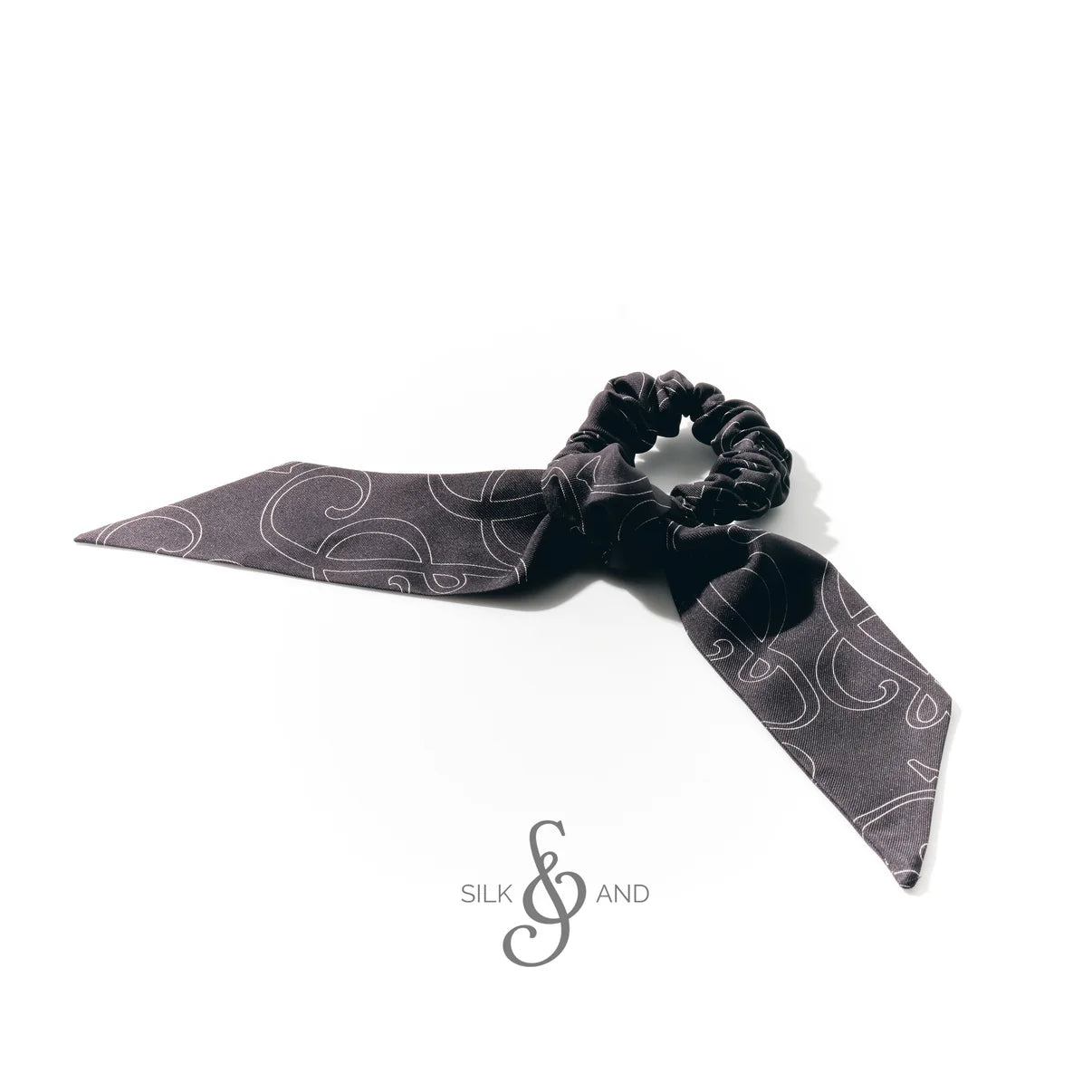 Silk& Bow Black