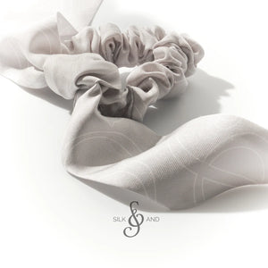 Silk& Bow humus grey